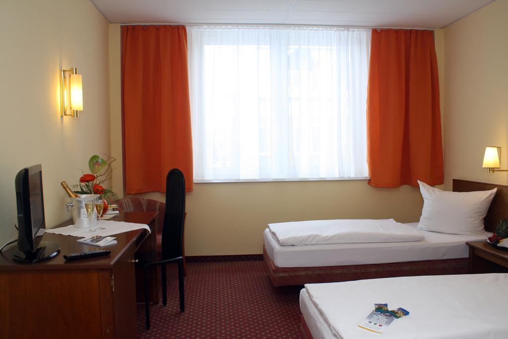 Quick Hotel Dresden West Kesselsdorf Luaran gambar